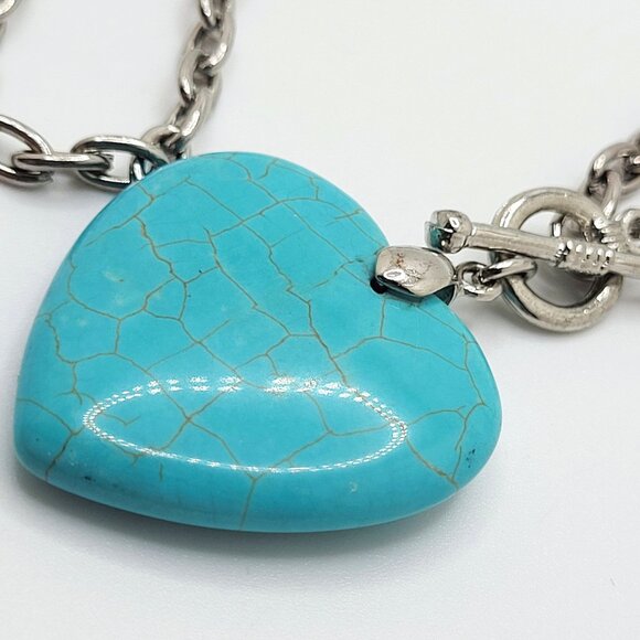 Turquoise Heart Faux Necklace Silver Tone Chain 18" - Picture 3 of 6